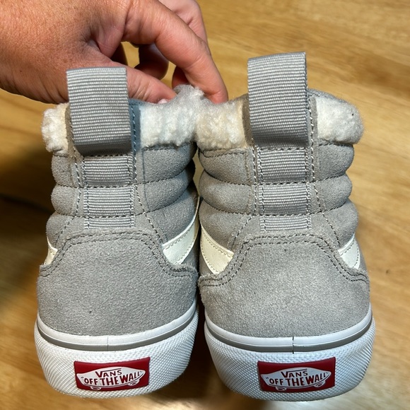 Like New Women Vans Filmore Vansguard high-top shoe - Picture 8 of 8